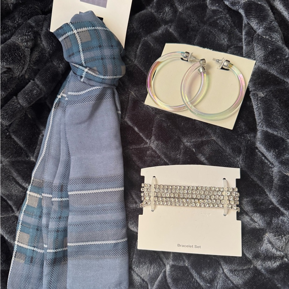 Plaid Scarf and Jewelry Set